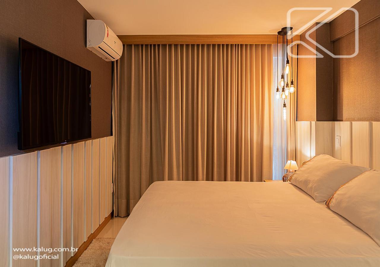 Kalug: Beachfront With Ocean Views And High-speed Wi-fi Apartment