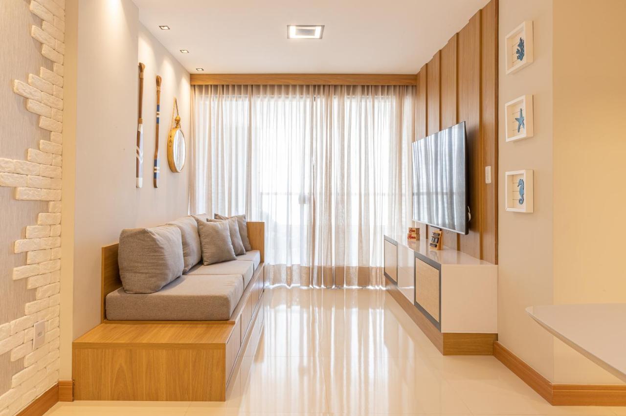 Kalug: Beachfront With Ocean Views And High-speed Wi-fi Apartment *